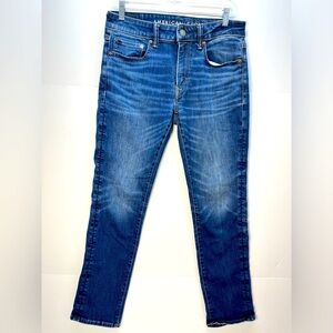 American Eagle Jeans Men’s Slim Straight Size 31x30 Airflex Medium Wash Stretch